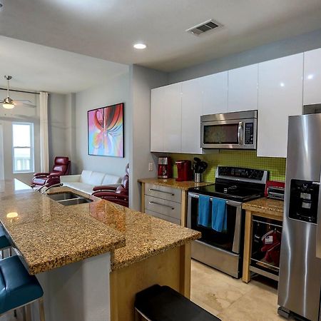 Luxury Oceanfront Condo In Ocean Grove กาลเวสตัน ภายนอก รูปภาพ